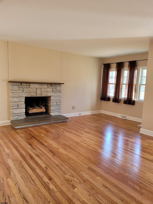 916 Adams Ave, Mays Landing, NJ 08330 - photo 4