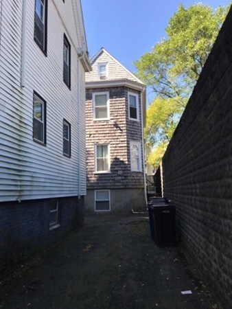 1509 N Shore Rd unit B, Revere, MA 02151 - photo 3