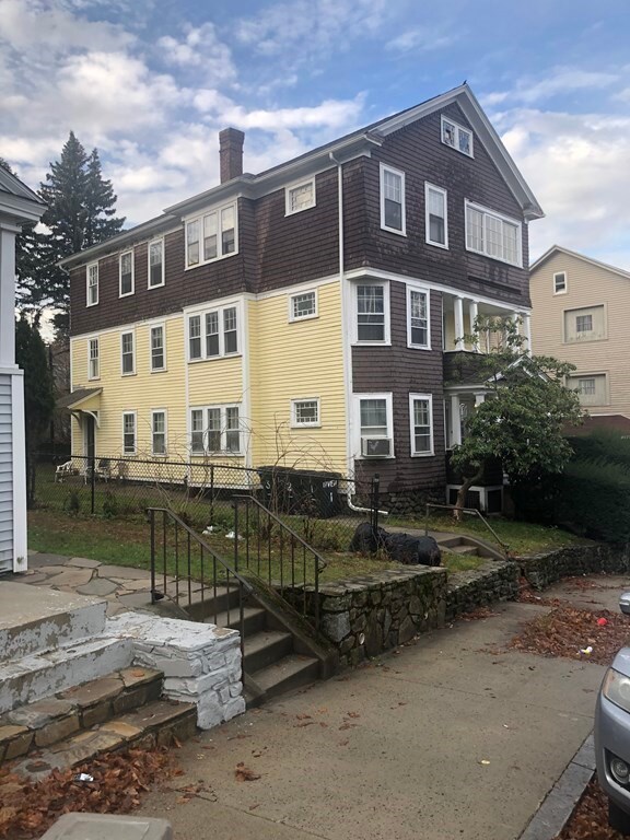 17 View St, Worcester, MA 01610 - photo 2