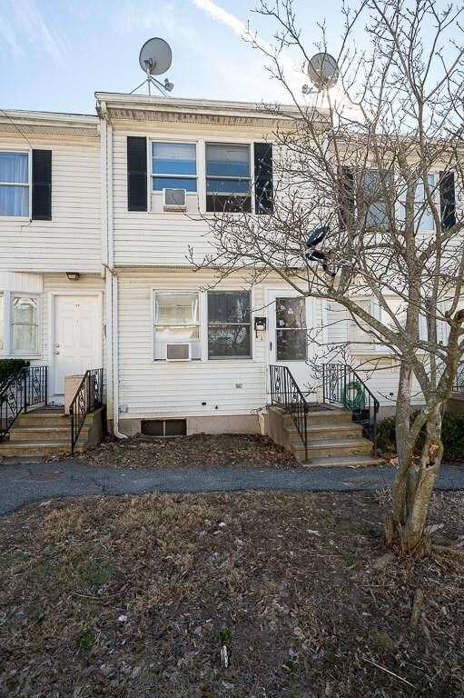 6 Mount Vernon St unit C, Worcester, MA 01605 - photo 2