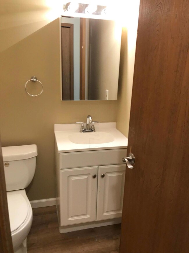 10896 Columbus Ave, Thornville, OH 43076 - photo 6