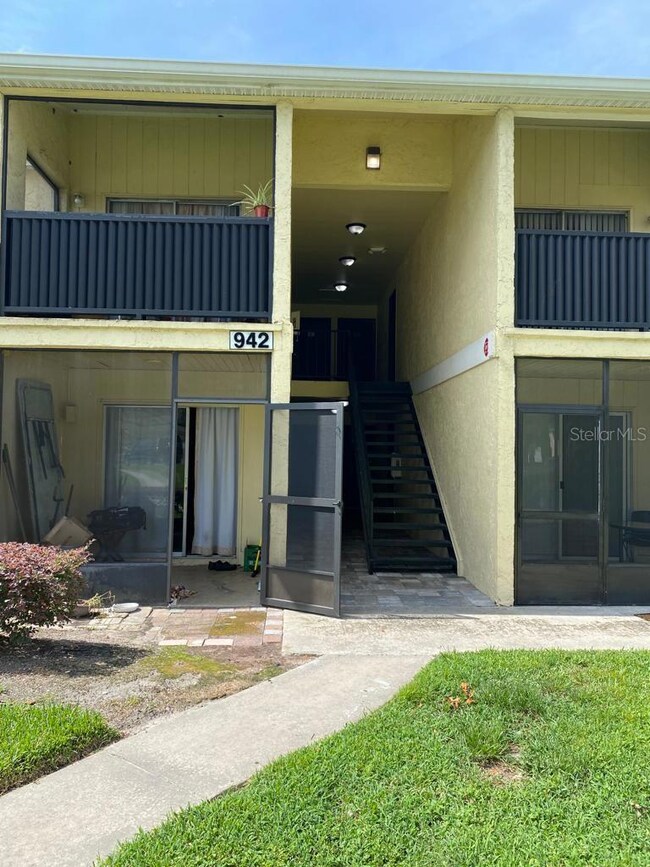 942 Lake Destiny Rd unit H, Altamonte Springs, FL 32714 - photo 2