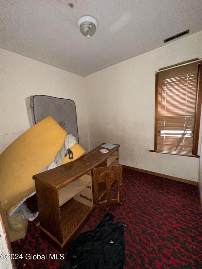 461 Hulett St, Schenectady, NY 12307 - photo 5