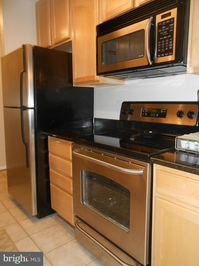15572 Horseshoe Ln unit 572, Woodbridge, VA 22191 - photo 7