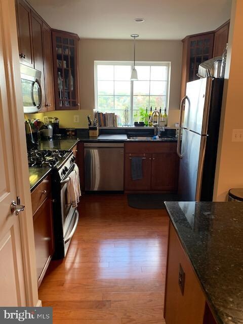 4151 S Four Mile Run Dr unit 303, Arlington, VA 22204 - photo 6