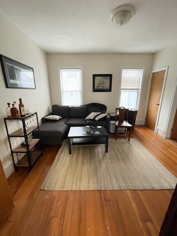 377A Cardinal Medeiros Ave unit 6, Cambridge, MA 02141 - photo 4