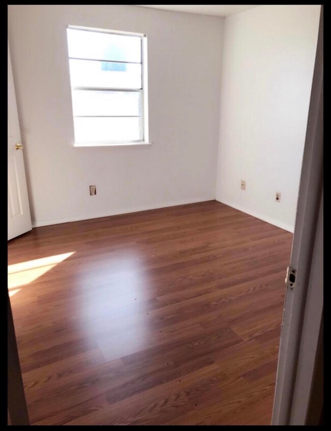 10612 Springwood Dr unit AD, El Paso, TX 79935 - photo 5