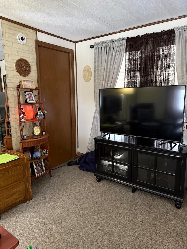 1013 Camelot Dr, Exeter, NH 03833 - photo 4