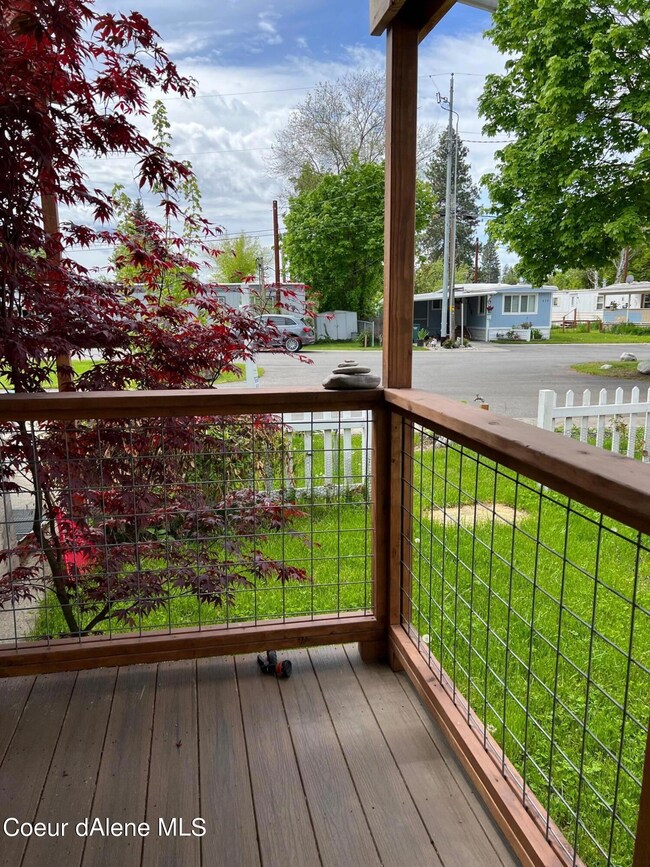Deck to Street