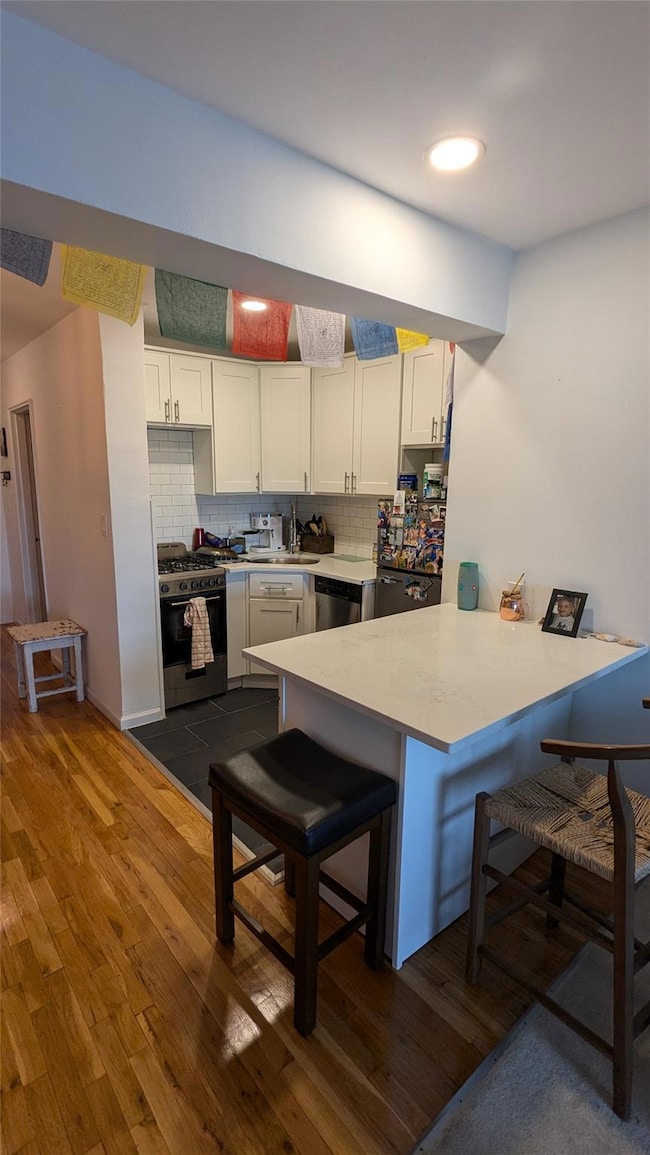 Oakwood Apartment Corp. unit 3R, Long Beach, NY 11561 - photo 6