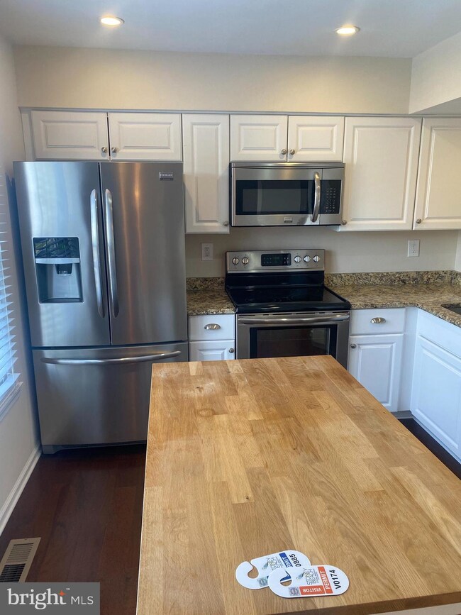 7837 Hidden Creek Way, Stoney Beach, MD 21226 - photo 5