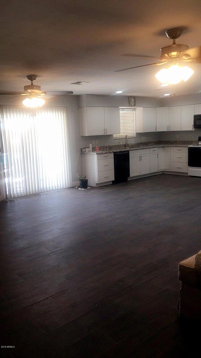 311 E Carter Dr, Tempe, AZ 85282 - photo 6