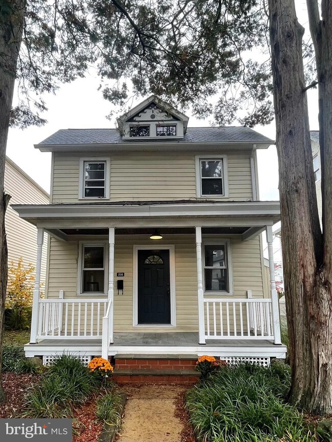 235 S Union St, Kennett Square, PA 19348 - photo 3