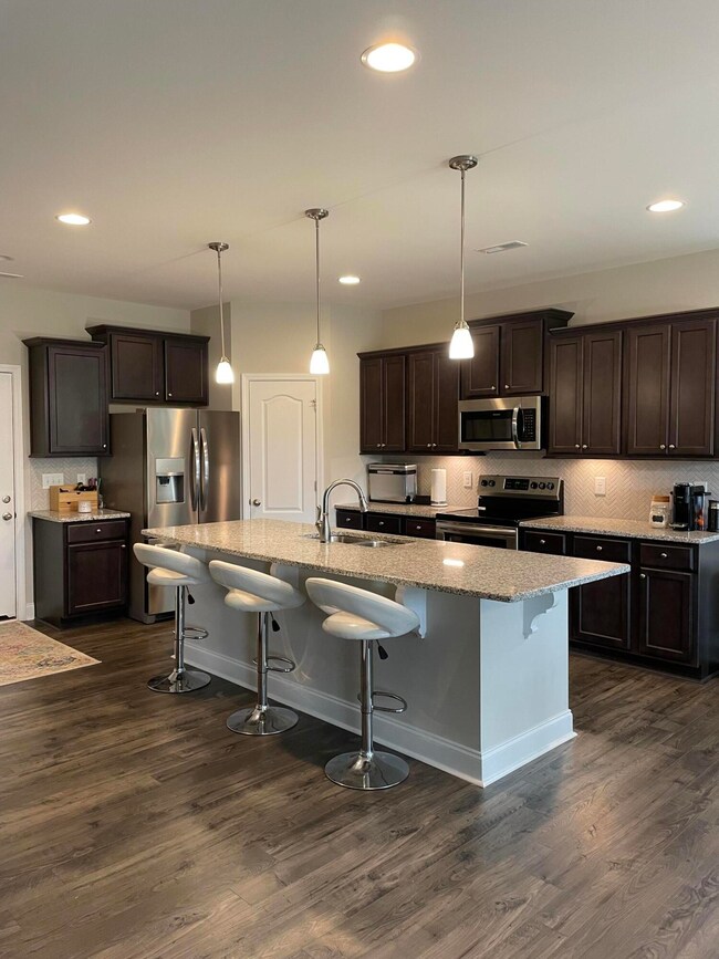 775 Avenue of the Carolinas, Carthage, NC 28327 - photo 2