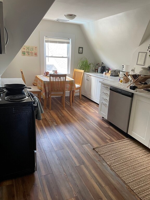 19 Haskell St unit 3, Cambridge, MA 02140 - photo 3