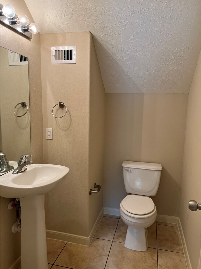 1720 Tornado, Houston, TX 77091 - photo 6