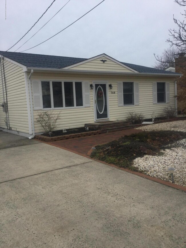 749 Tunney Point Dr, Toms River, NJ 08753 - photo 7