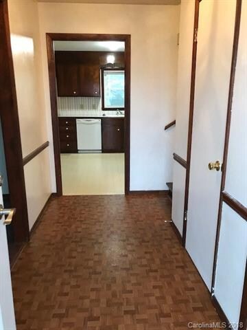 146 Kingswood Rd, Statesville, NC 28625 - photo 2