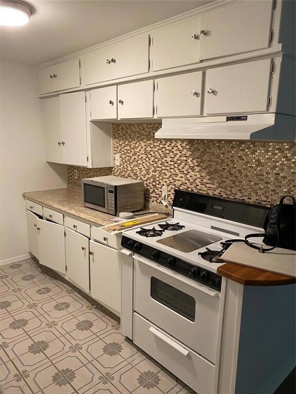 321 Fleming Dr, Hurst, TX 76053 - photo 6