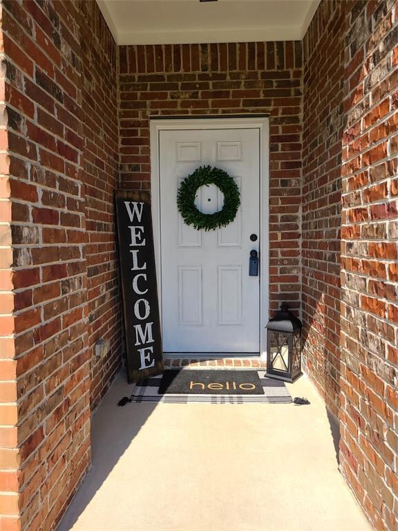 2214 Taylor Dr, Weatherford, TX 76087 - photo 2