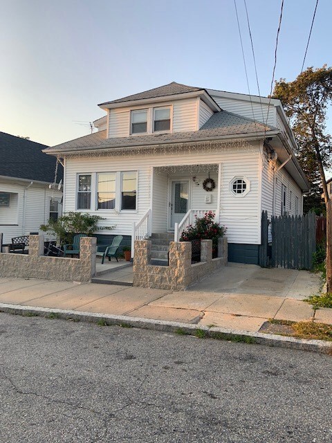 33 Montrose St, Providence, RI 02908 - photo 2