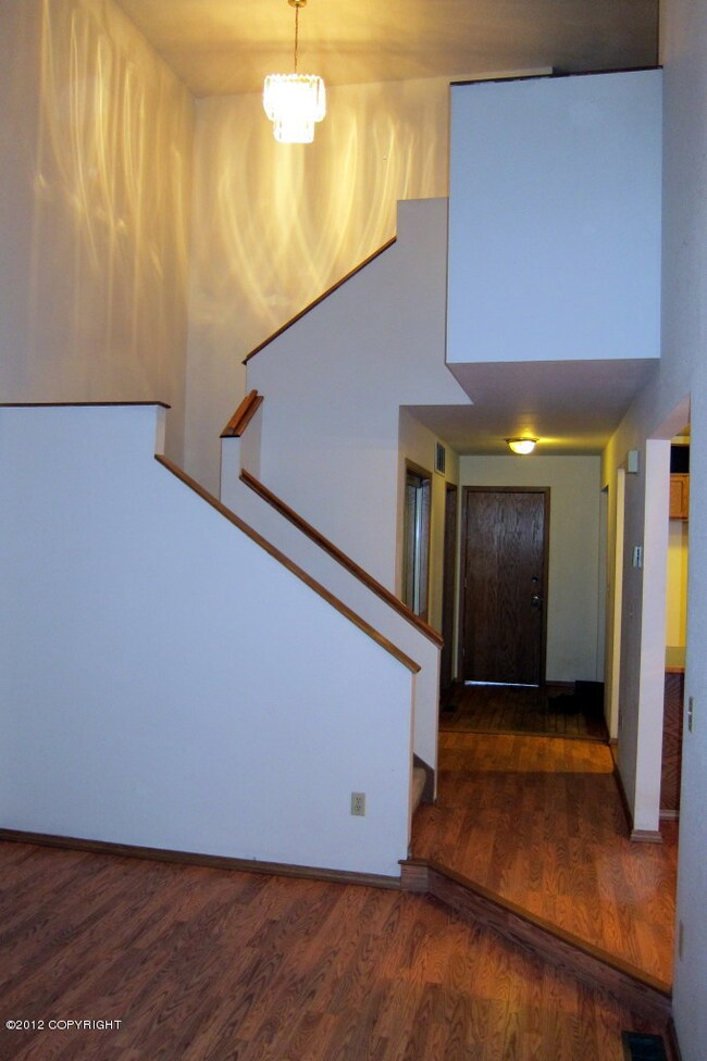 Vaulted Ceiling, over Living Rm, Stairs