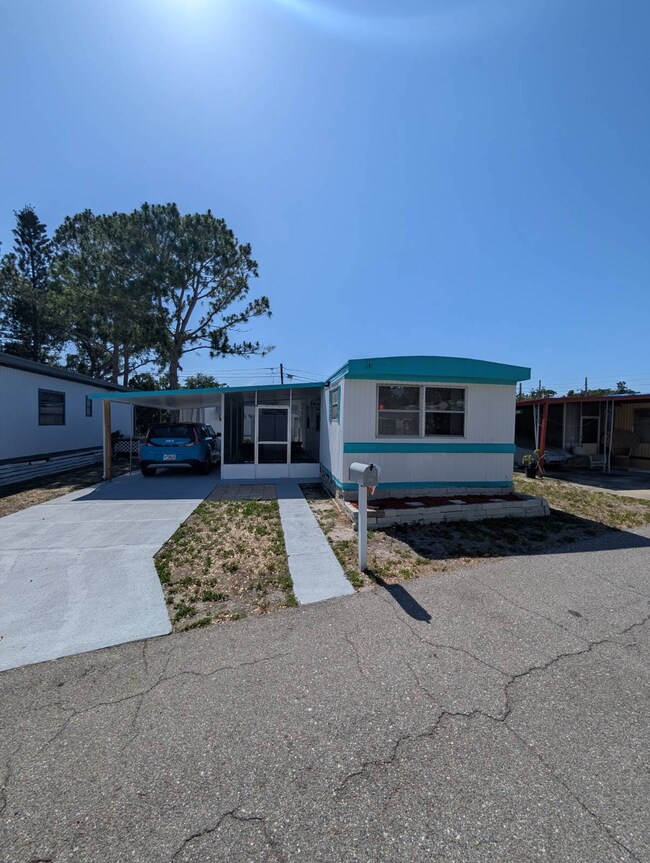 6978 46th Ave N unit 207, Saint Petersburg, FL 33709 - photo 2