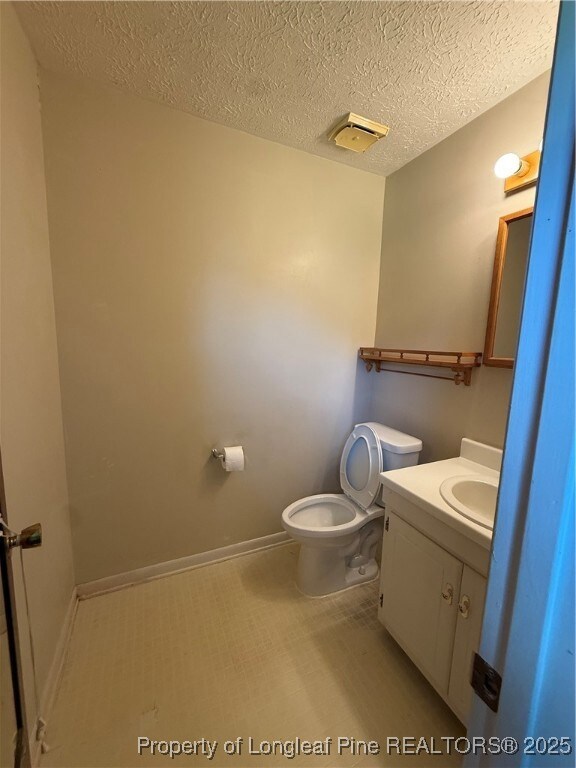 232 Hendrix Rd, Raeford, NC 28376 - photo 6