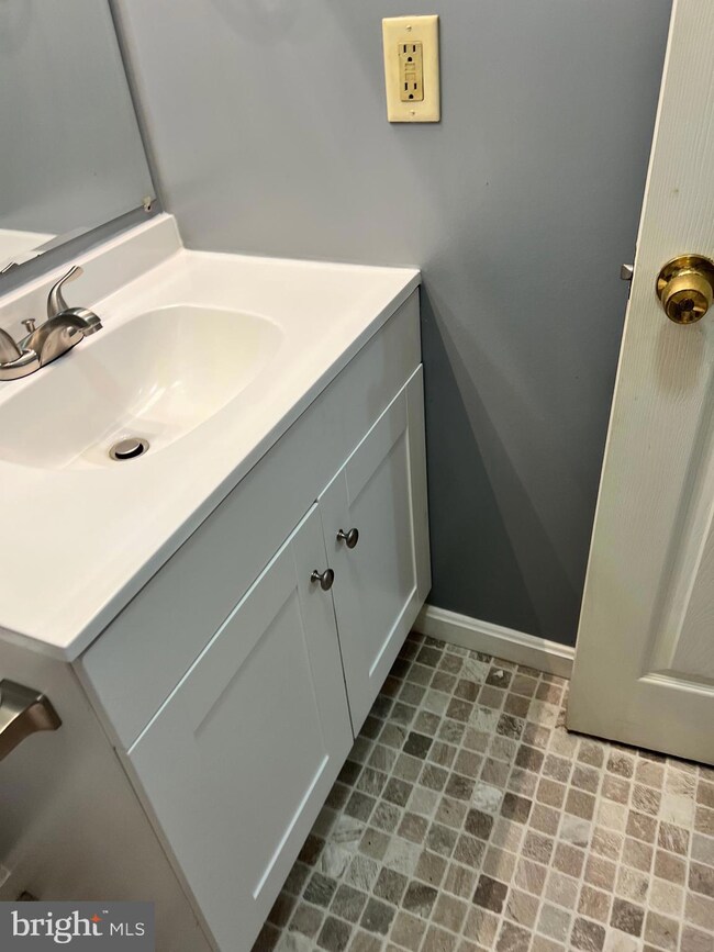 1334-C W Wyomissing Blvd, West Lawn, PA 19609 - photo 7