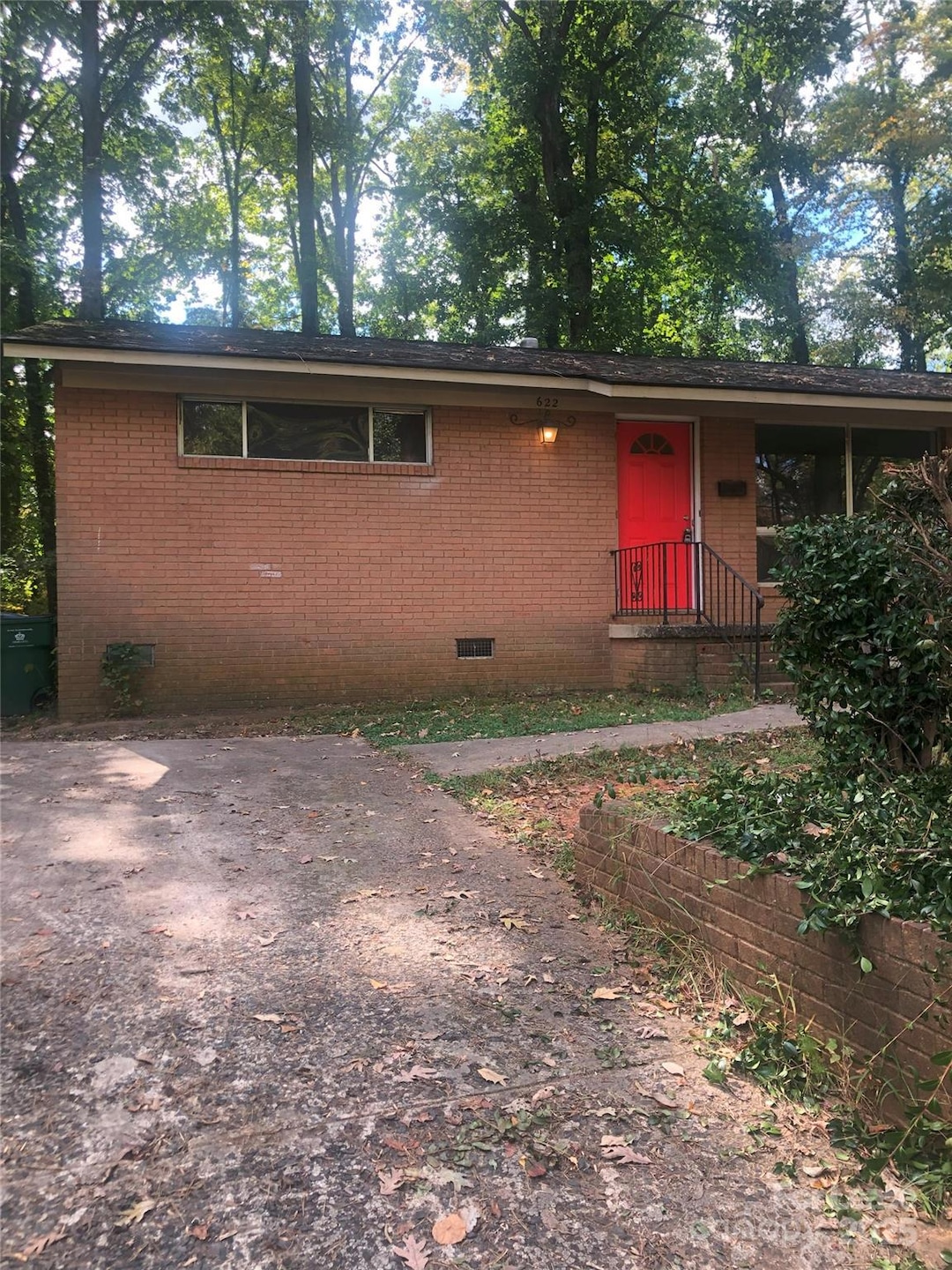 622 Camrose Dr, Charlotte, NC 28215 - photo 1