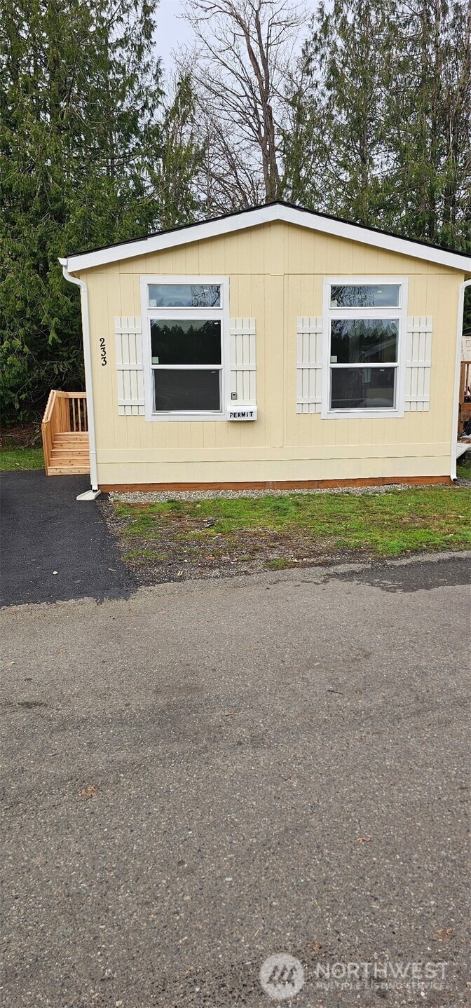 31108 3rd Ave unit 233, Black Diamond, WA 98010 - photo 1