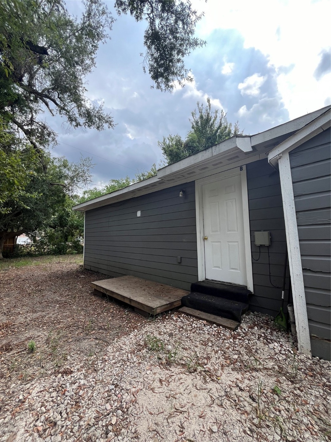 7007 England St unit B, Houston, TX 77021 - photo 1