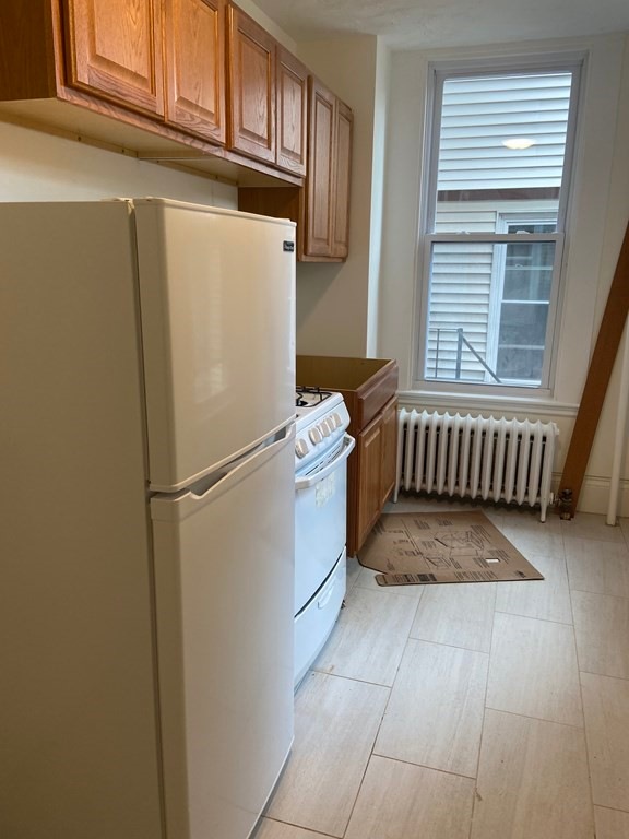 48 Highland Ave unit 2, Somerville, MA 02143 - photo 1
