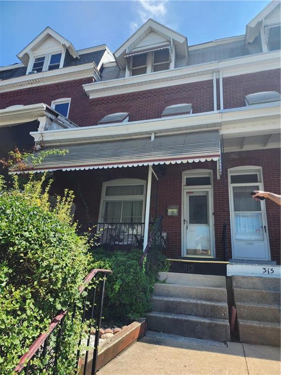 313 S Franklin St, Allentown, PA 18102 - photo 1
