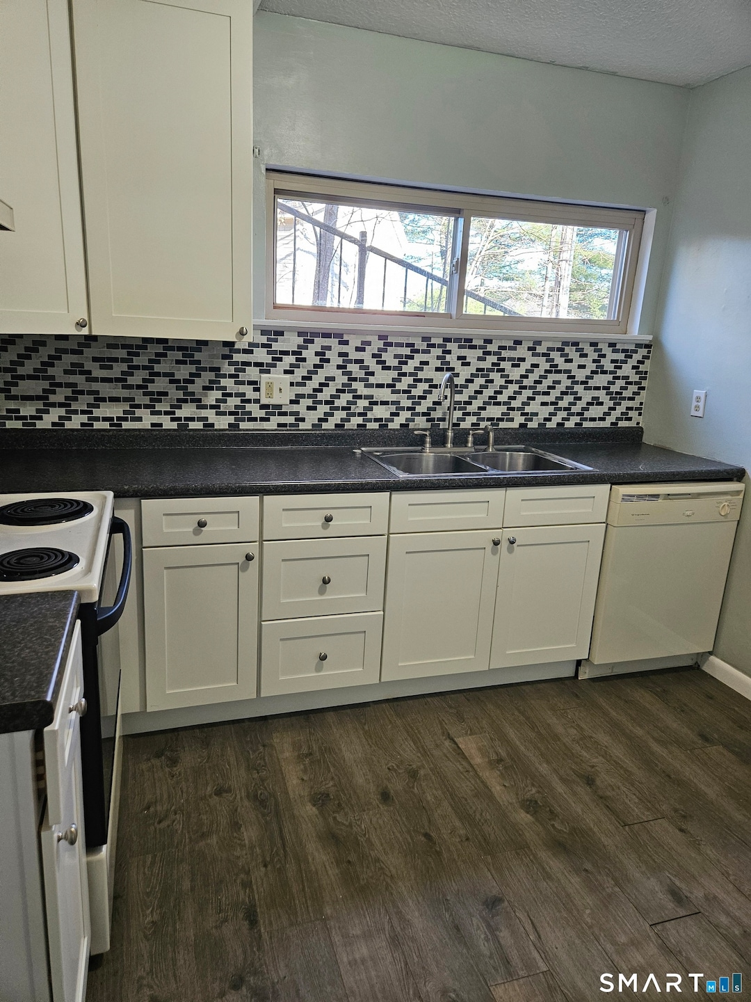 150 Sheraton Ln unit 150, Norwich, CT 06360 - photo 1