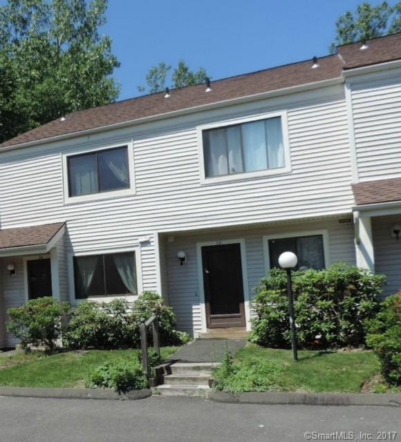 16 Deer Run unit 16, Bethel, CT 06801 - photo 1