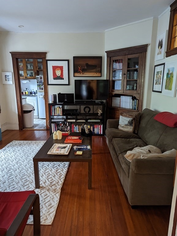 19 Agassiz St unit 21, Cambridge, MA 02140 - photo 1