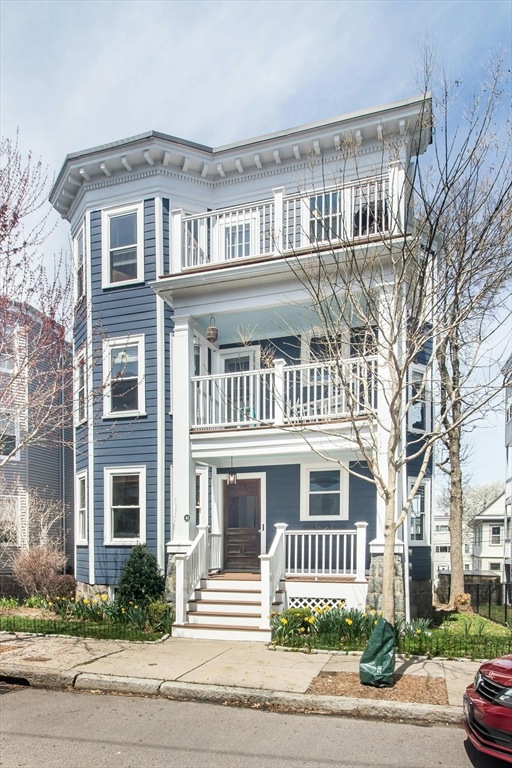 46 Rosemont St unit 1, Dorchester, MA 02122 - photo 1