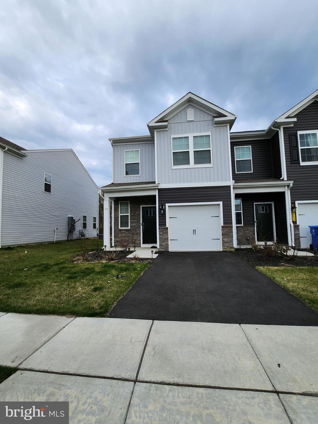 92 Peregrine Way, Burlington, NJ 08016 - photo 1