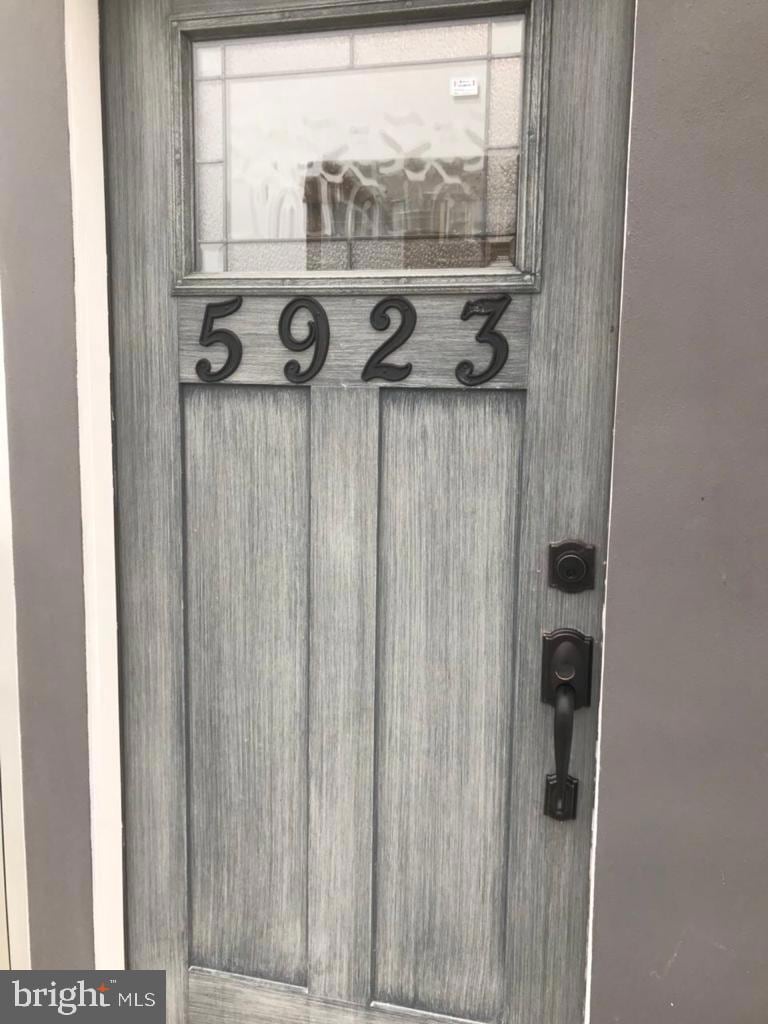 For Rent $1,300/month