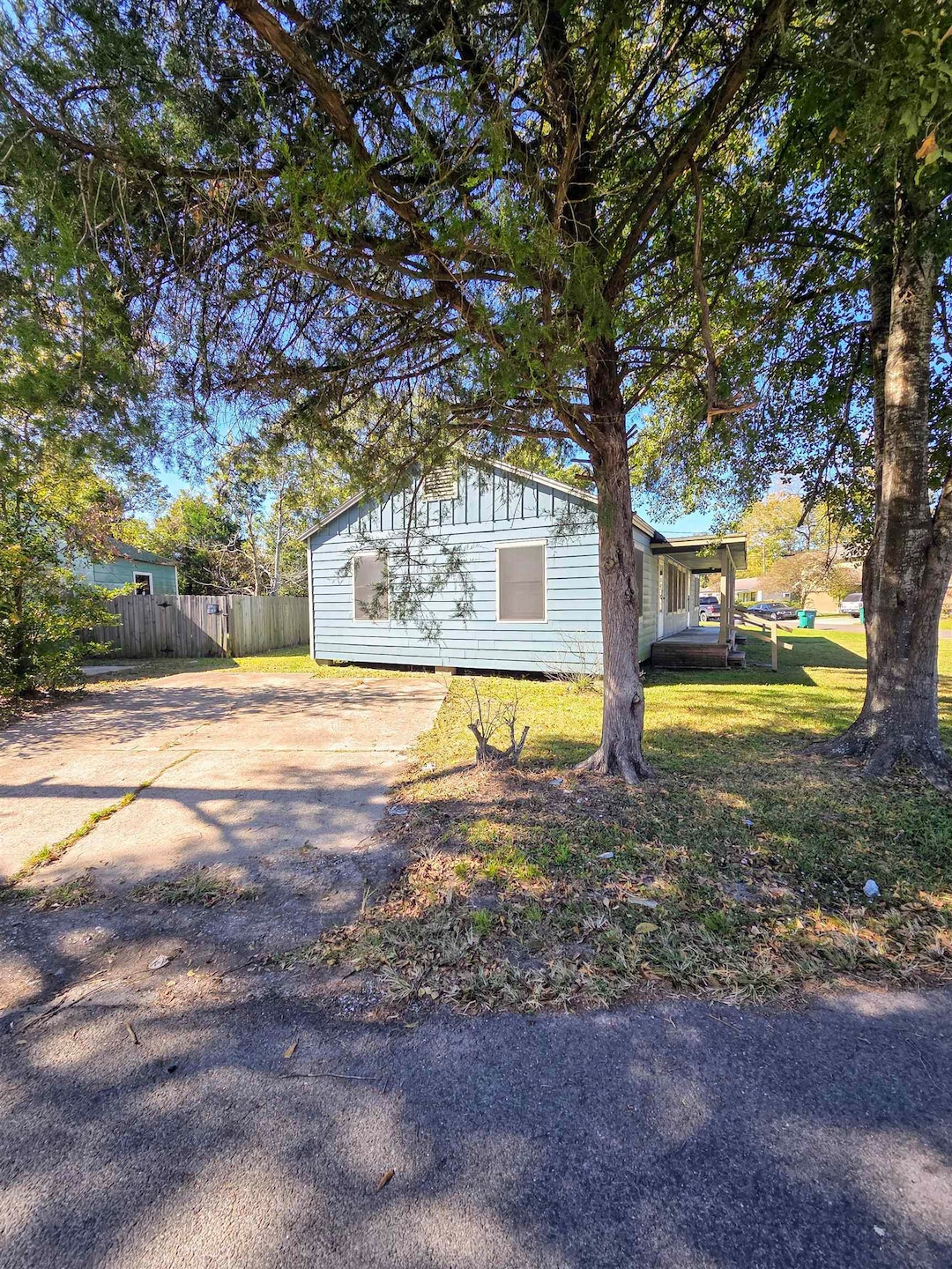 For Rent $1,200/month