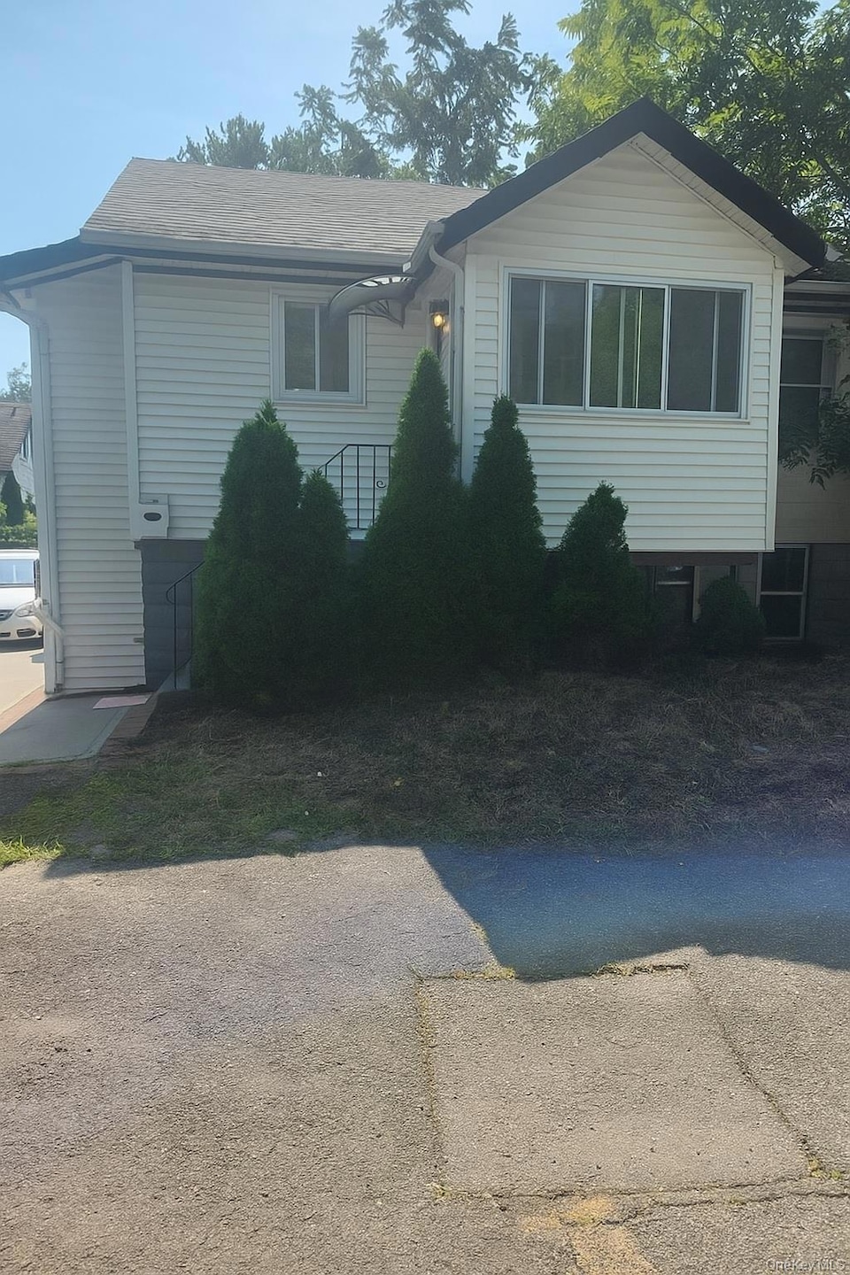 2 Maple Grove Ct, Baldwin, NY 11510 - photo 1