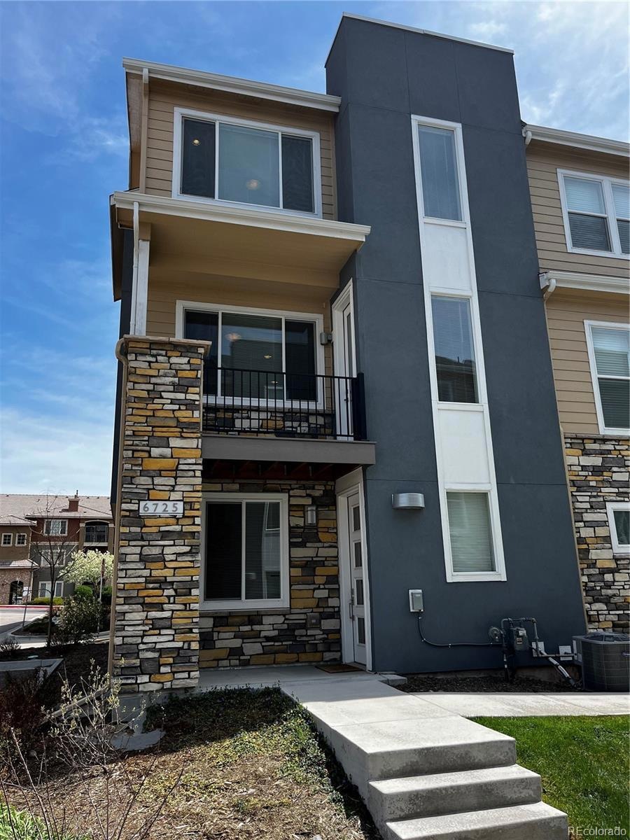 6725 S Tempe Ct, Aurora, CO 80016 - photo 1