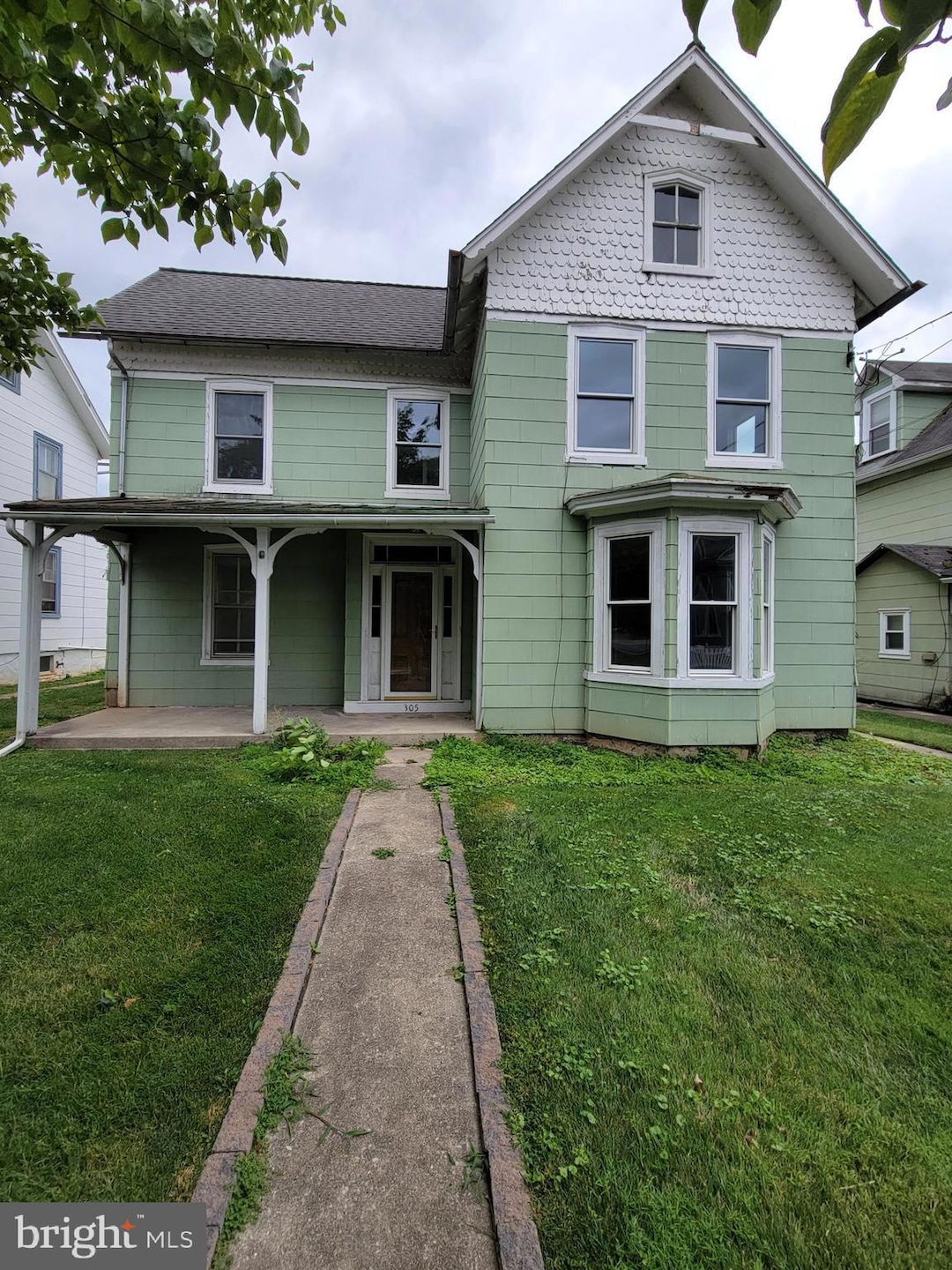 305 Brower Ave, Phoenixville, PA 19460 - photo 1