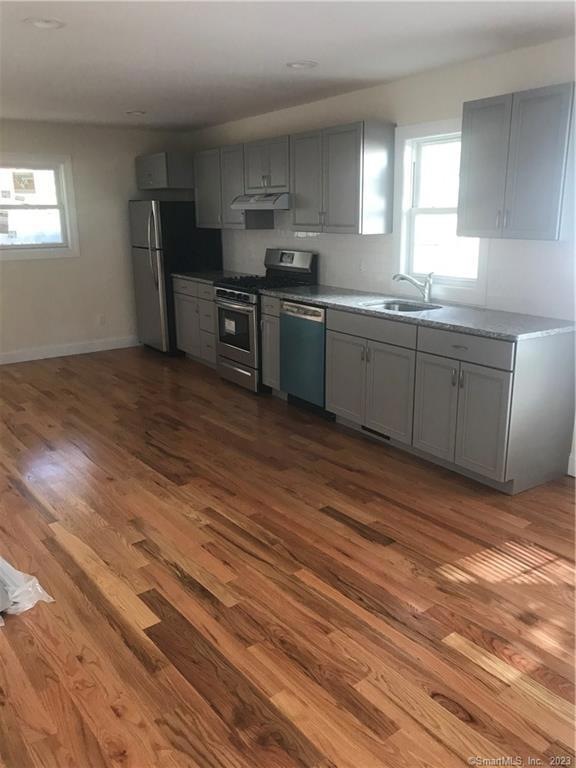 31 Brainerd Rd unit 2, Branford, CT 06405 - photo 1