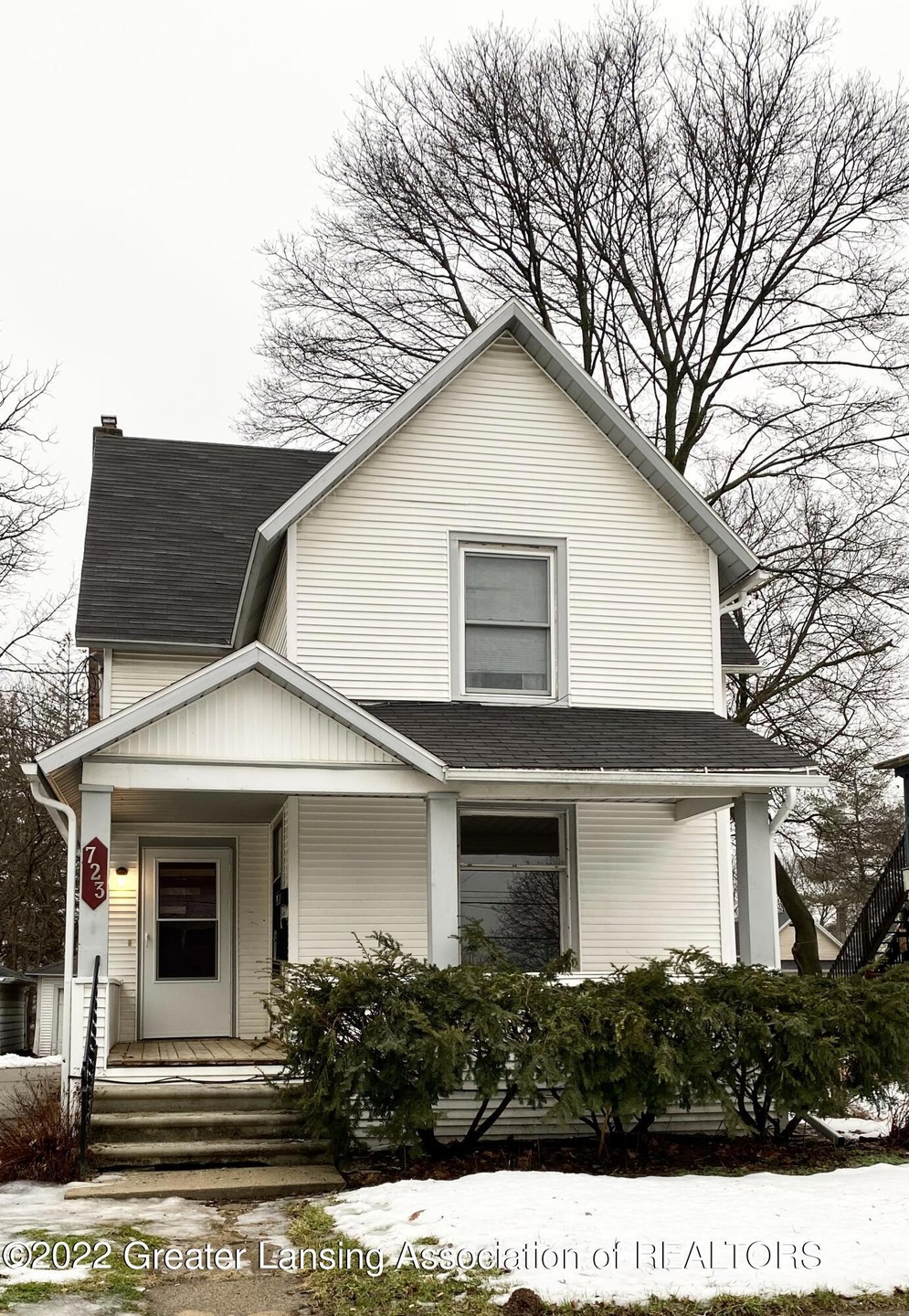 723 N Sycamore St, Lansing, MI 48906 - photo 1