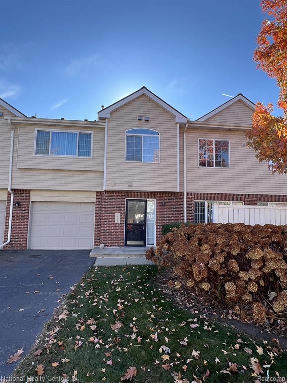 3525 Whitaker Dr unit 68, Melvindale, MI 48122 - photo 1