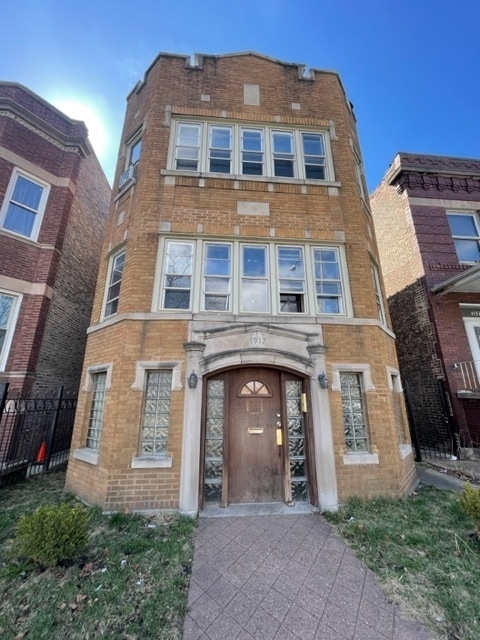 1917 W Garfield Blvd, Chicago, IL 60636 - photo 1
