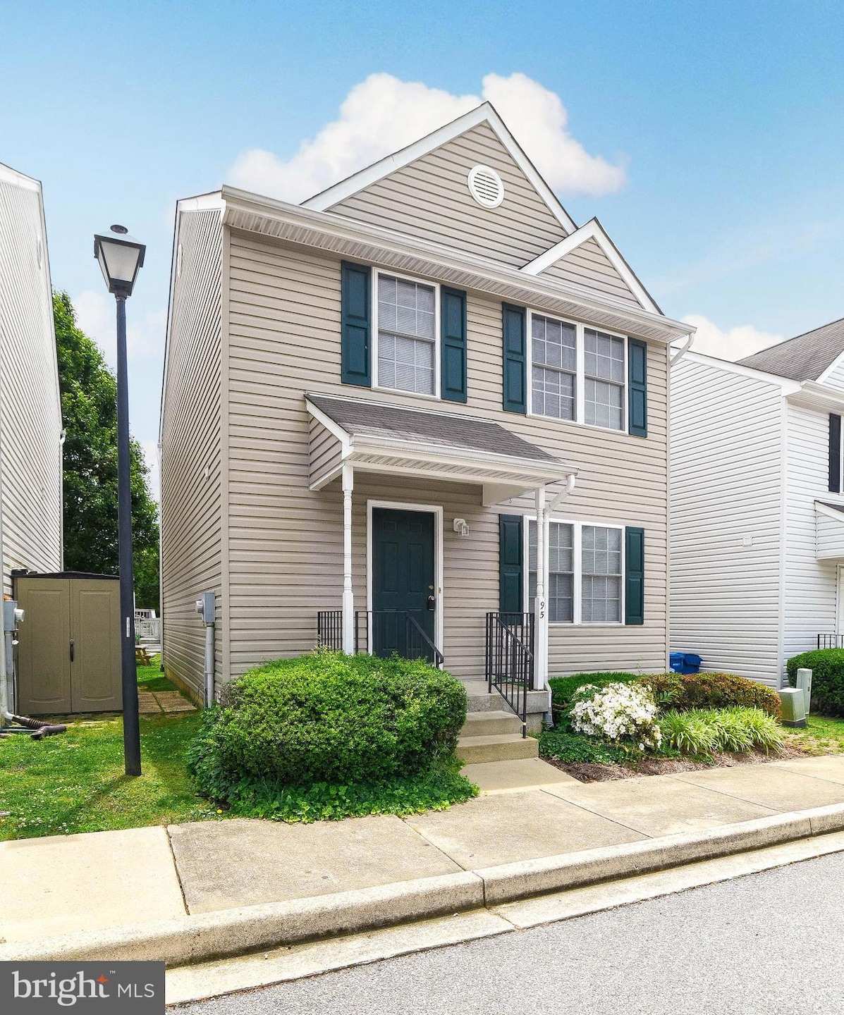 Sold $320,000 • Co-Listing Agent