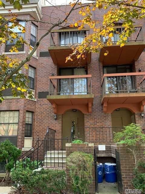 16308 71st Ave unit 3rd Fl, Fresh Meadows, NY 11365 - photo 1